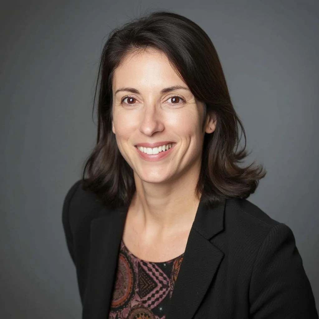 Lucía Fernández, Gerente de Proyectos